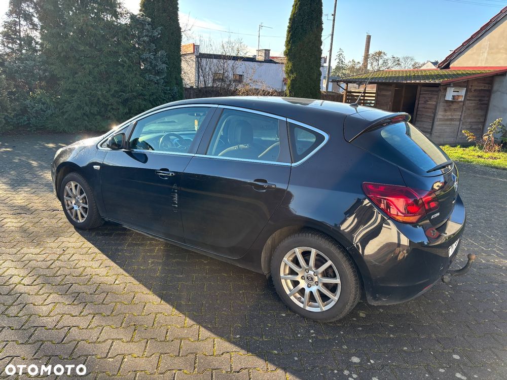 Opel Astra 1.3 CDTI DPF EcoFLEX Selection - 2