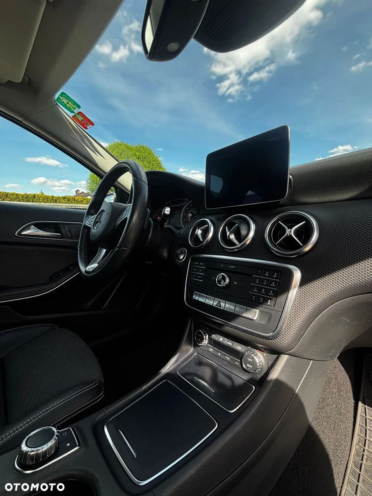 Mercedes-Benz Klasa A 180 7G-DCT Style - 5