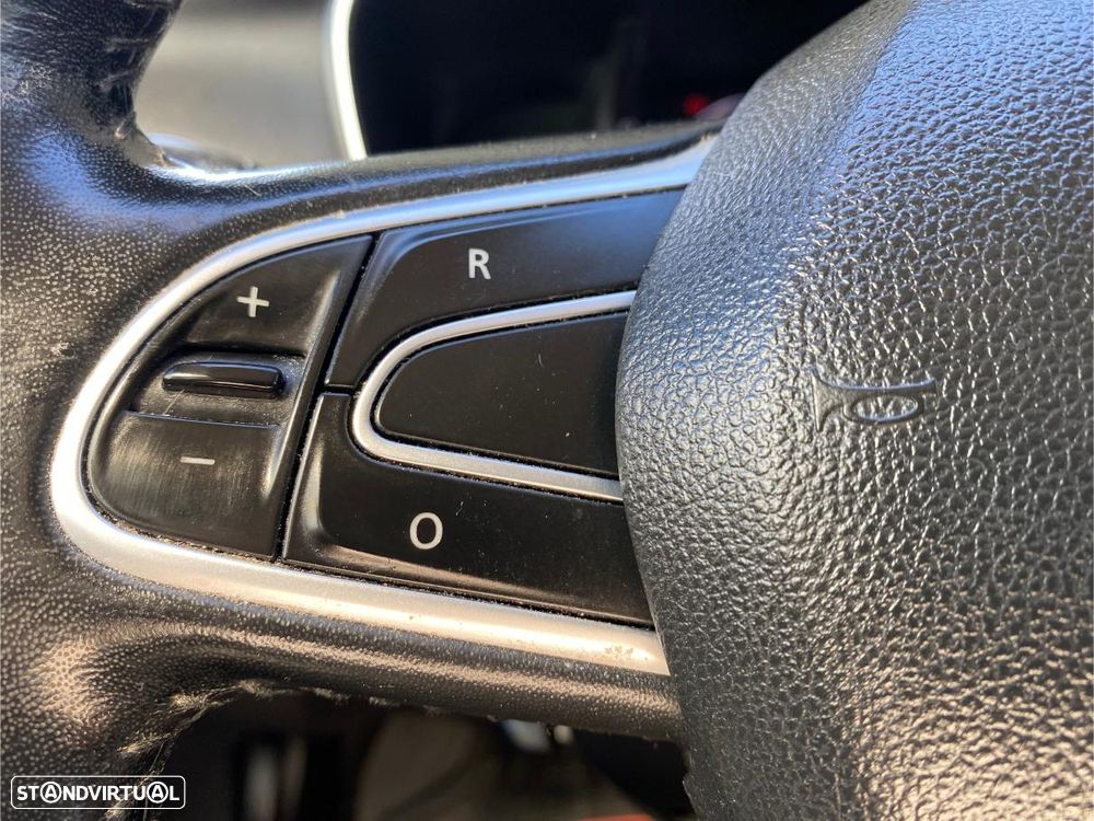 Renault Mégane Sport Tourer - 41