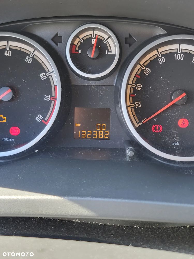 Opel Corsa - 11