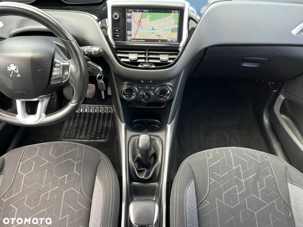 Peugeot 2008 - 25