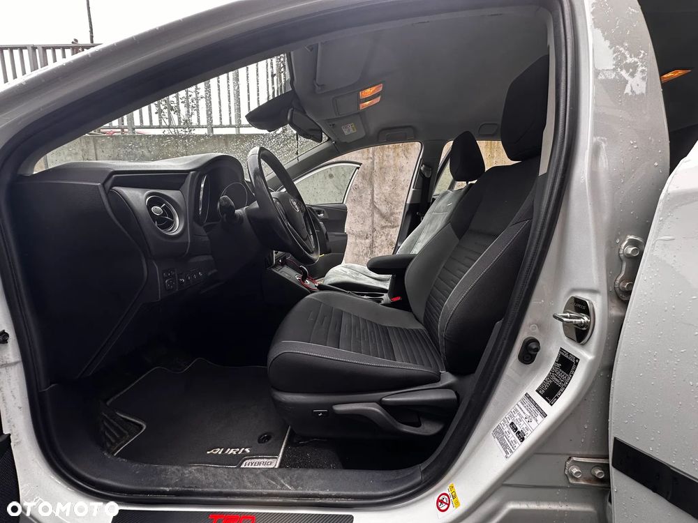 Toyota Auris Hybrid 135 Premium - 9