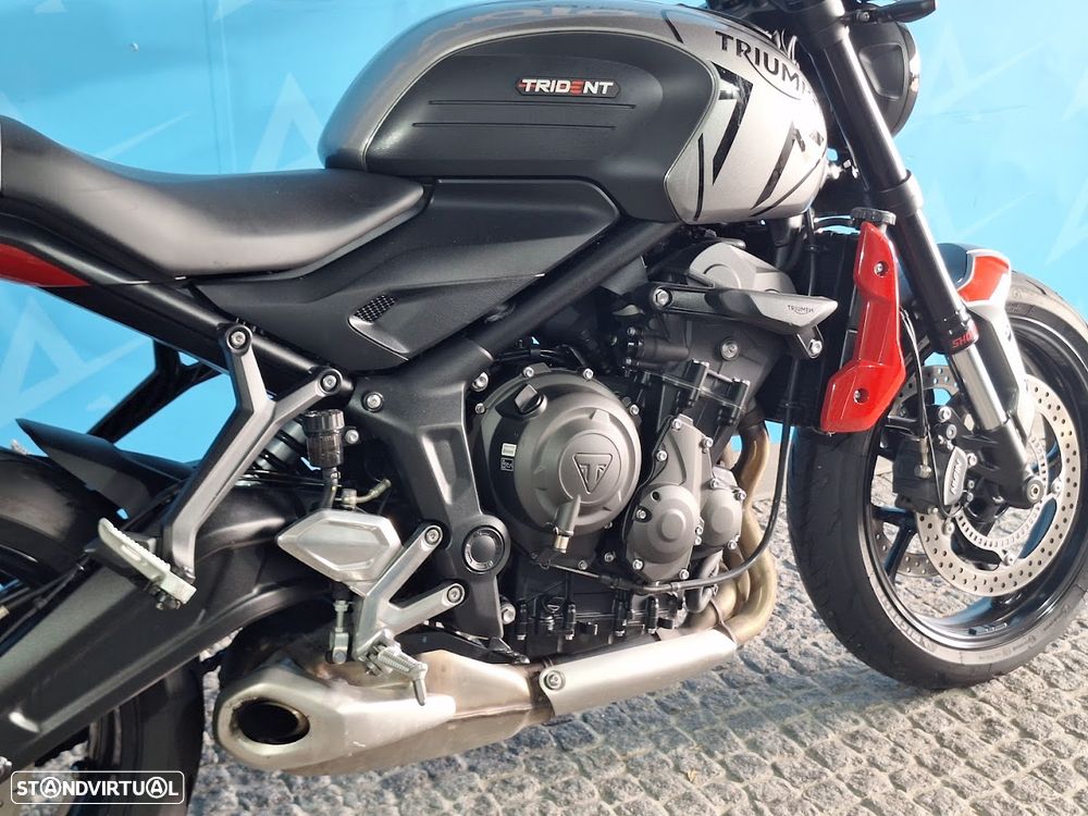 Triumph Trident - 3