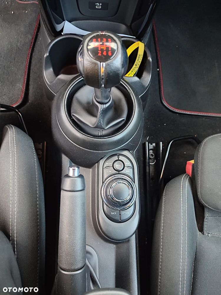 MINI John Cooper Works Standard - 21