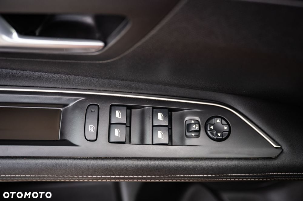 Peugeot 3008 BlueHDi 130 Stop & Start Allure - 11