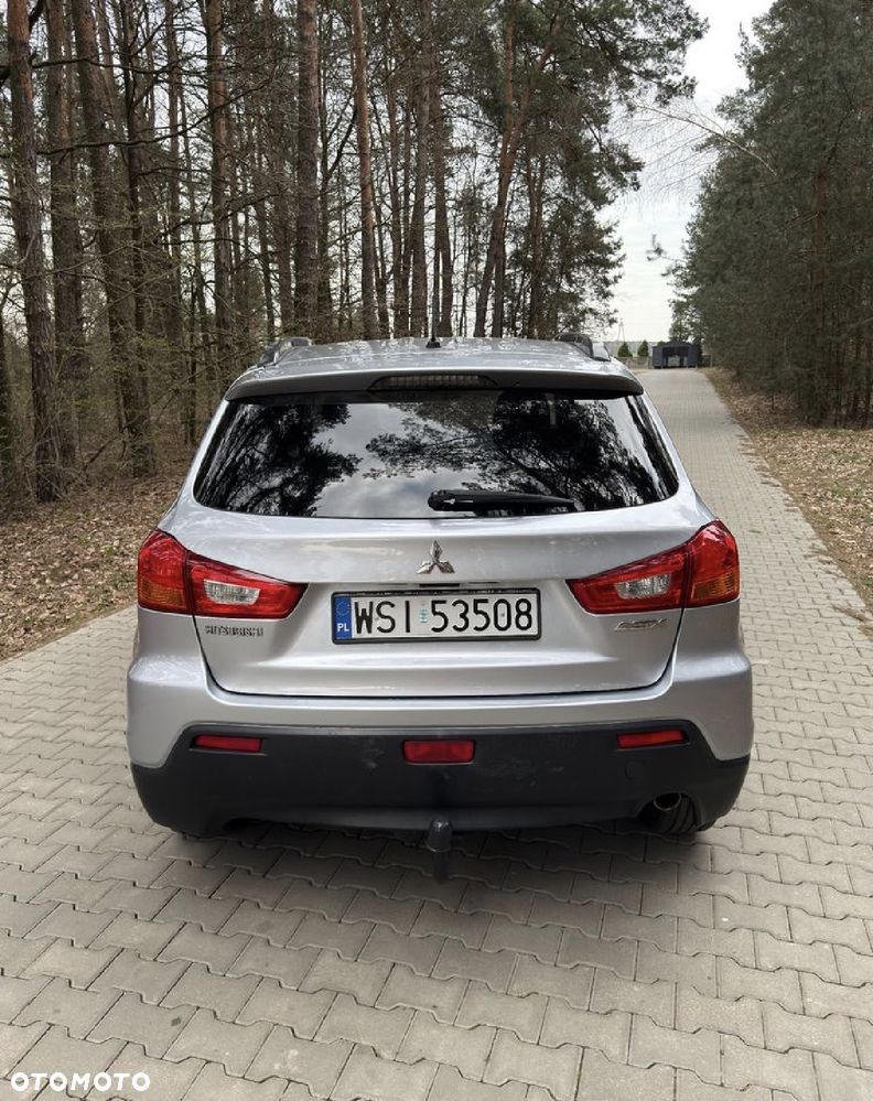 Mitsubishi ASX - 4