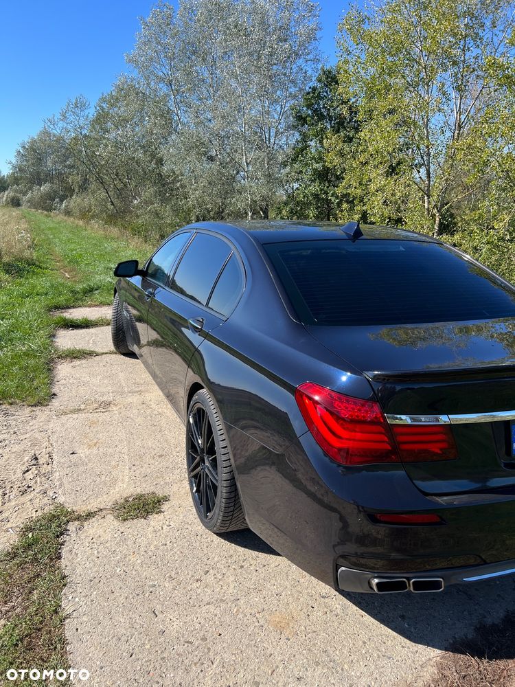 BMW Seria 7 750Li - 8