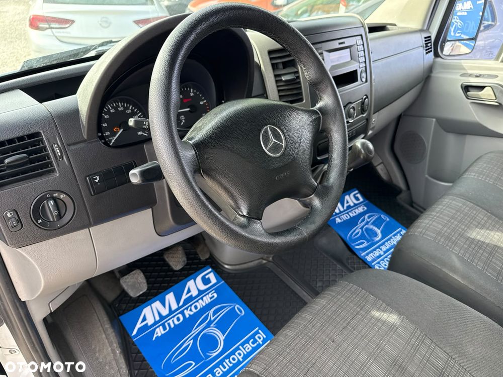 Mercedes-Benz SPRINTER - 13