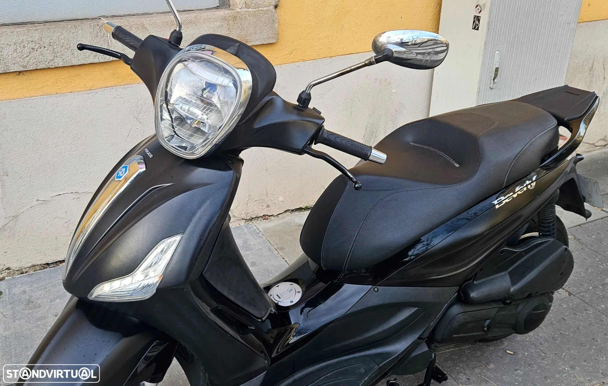 Piaggio Beverly Police - 1