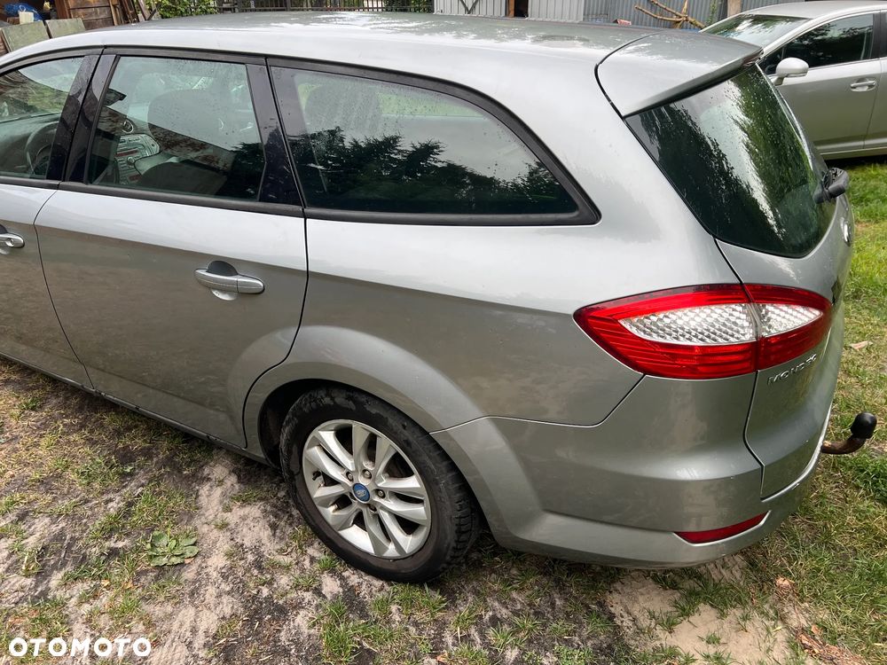 Ford Mondeo 2.5 Ghia - 2