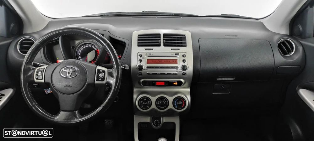 Toyota Urban Cruiser - 9