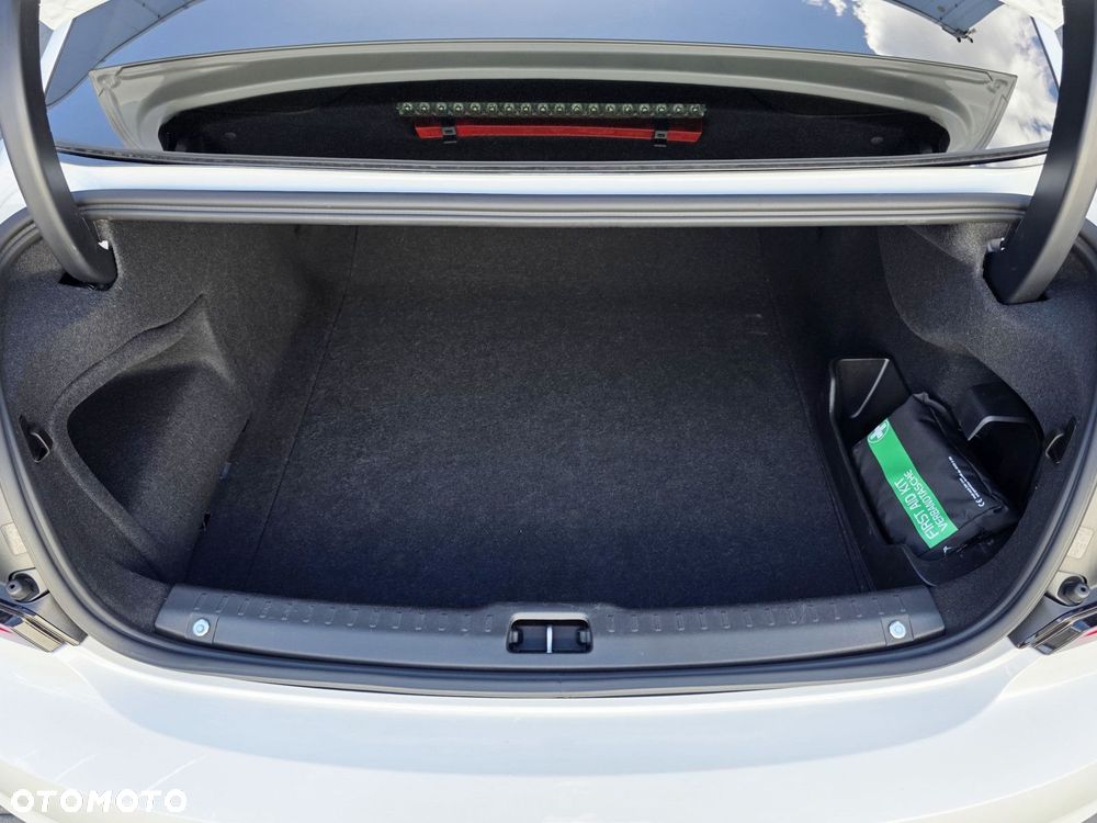 Volvo S90 - 17