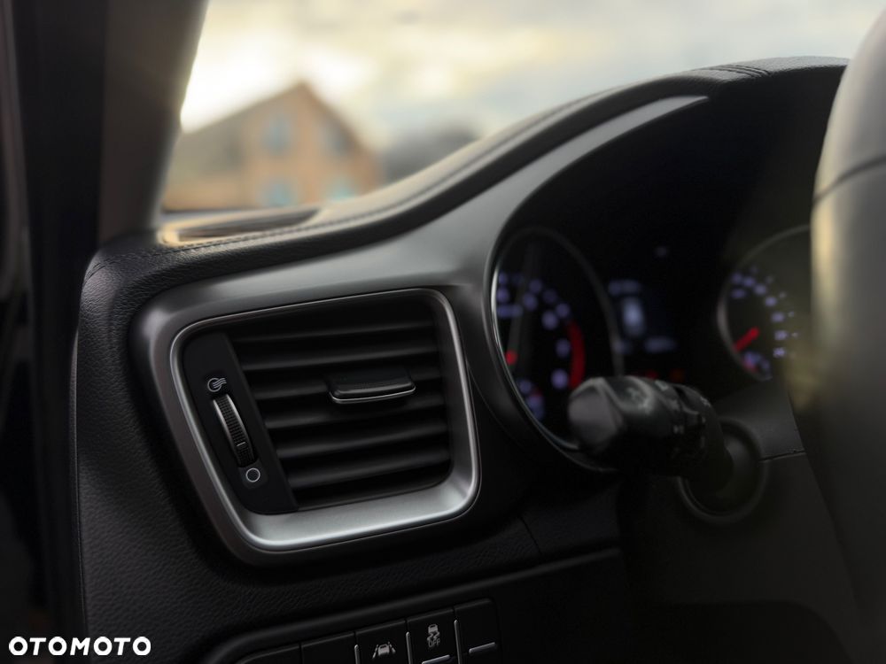 Kia Ceed 1.0 T-GDI L - 12