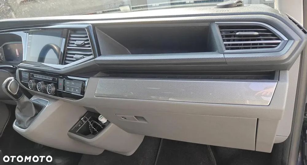 Volkswagen Transporter - 9