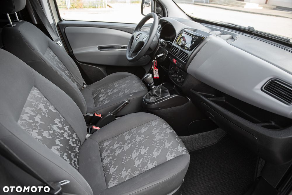 Opel Combo - 25