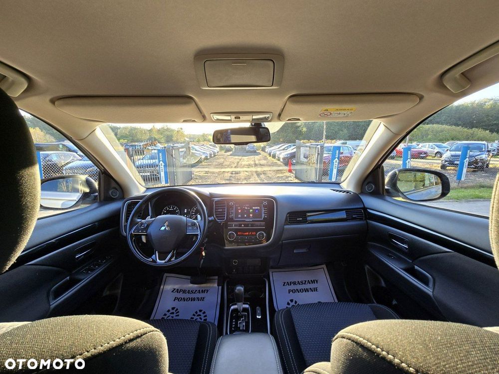 Mitsubishi Outlander 2.0 2WD CVT Diamant Edition - 21