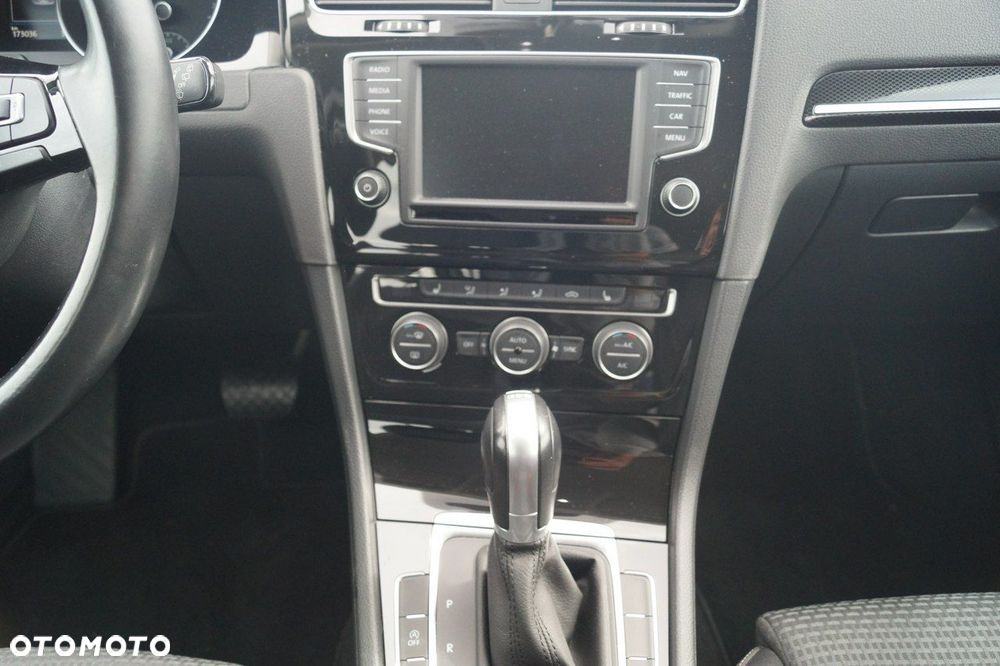 Volkswagen Golf 1.4 TSI ACT BlueMotion Technology DSG Highline - 17