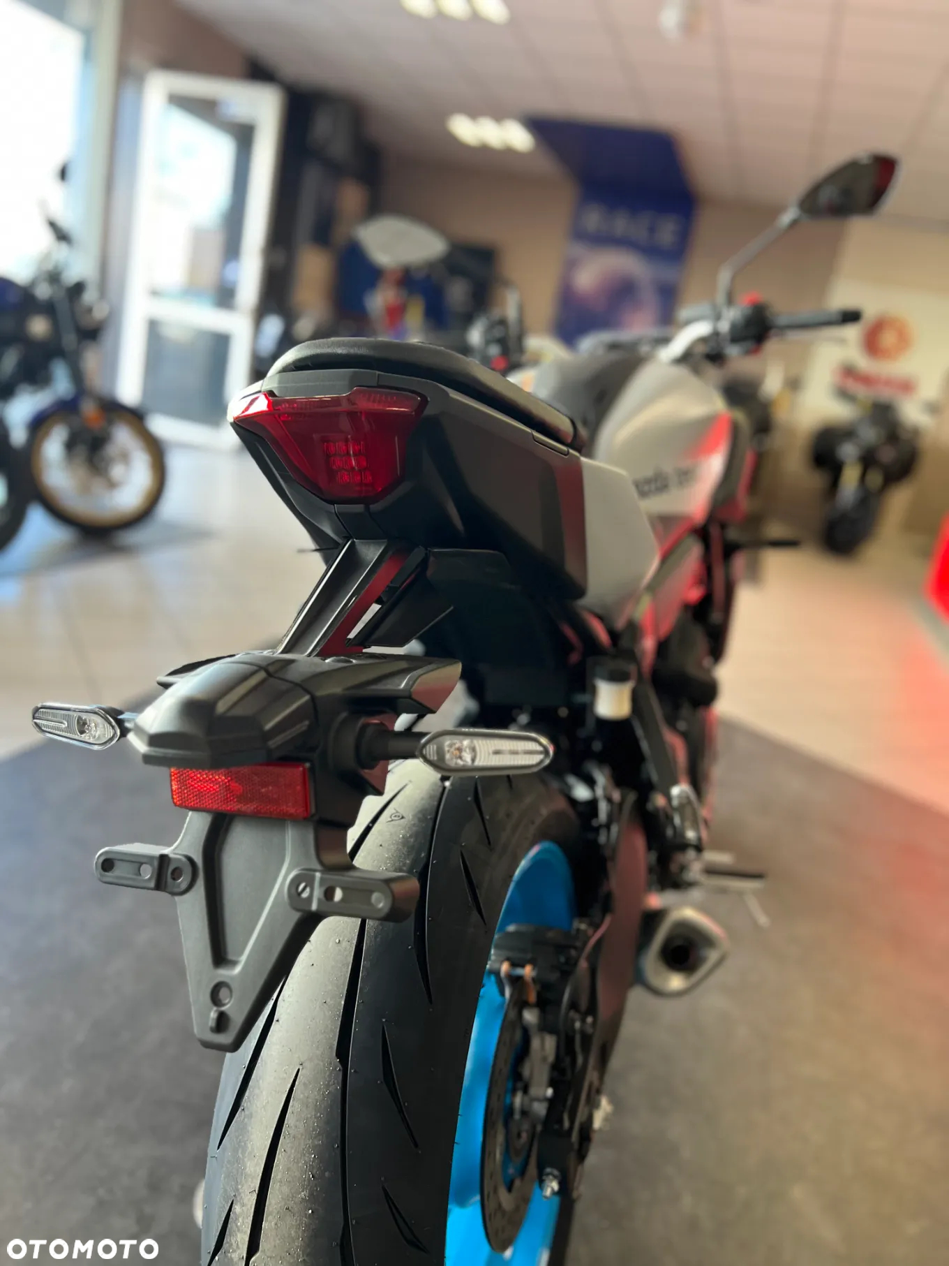 Yamaha MT - 30