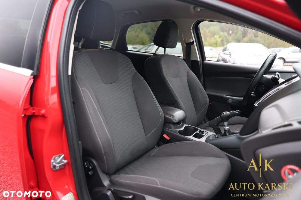 Ford Focus - 30