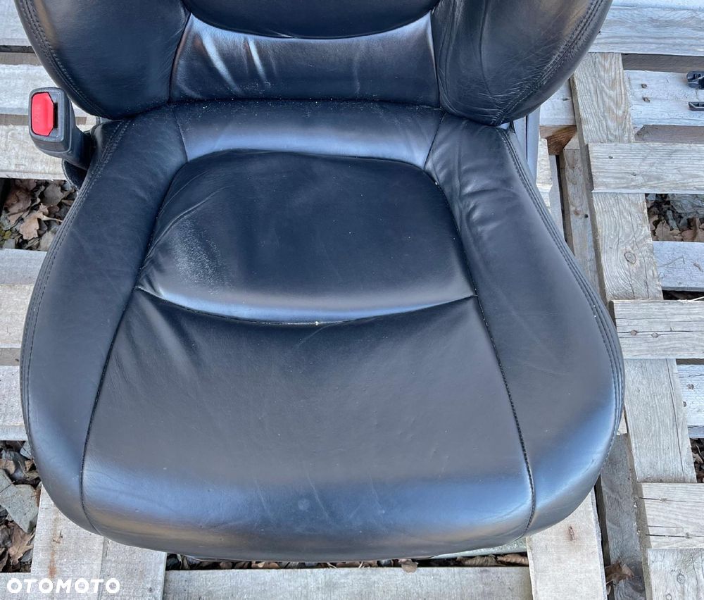 P4 TOYOTA RAV4 RAV-4 V 5 2020 - FOTEL LEWY PRZÓD SKÓRA CZARNY - 2