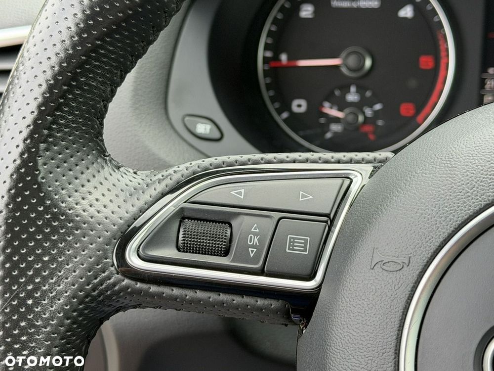 Audi Q3 2.0 TDI Quattro Sport S tronic - 23