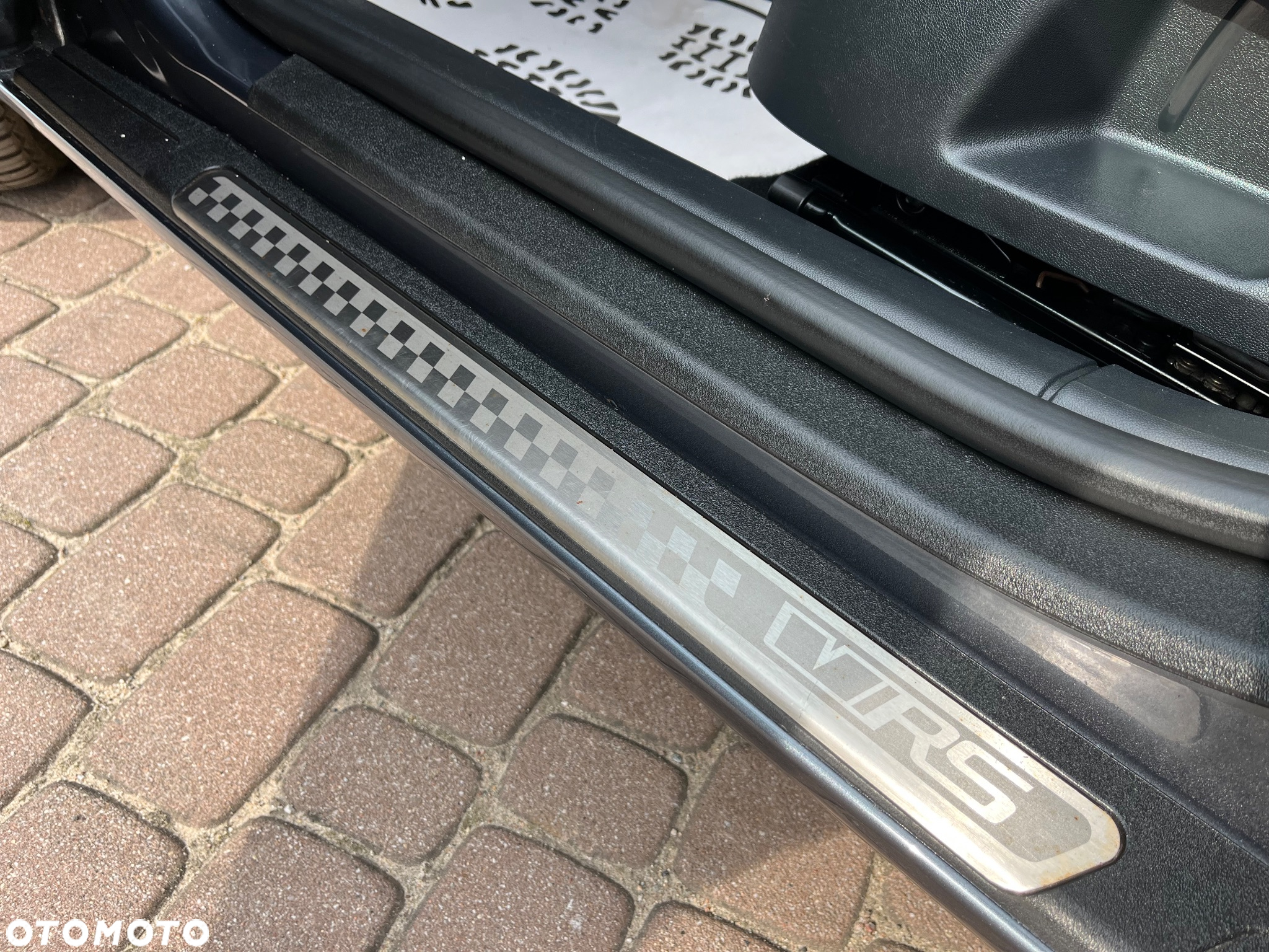 Skoda Octavia Combi 2.0 TDI CR DPF DSG RS - 35