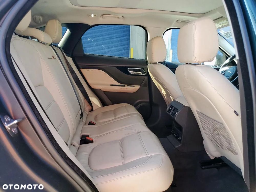 Jaguar F-Pace 2.0 i4P AWD Prestige - 10