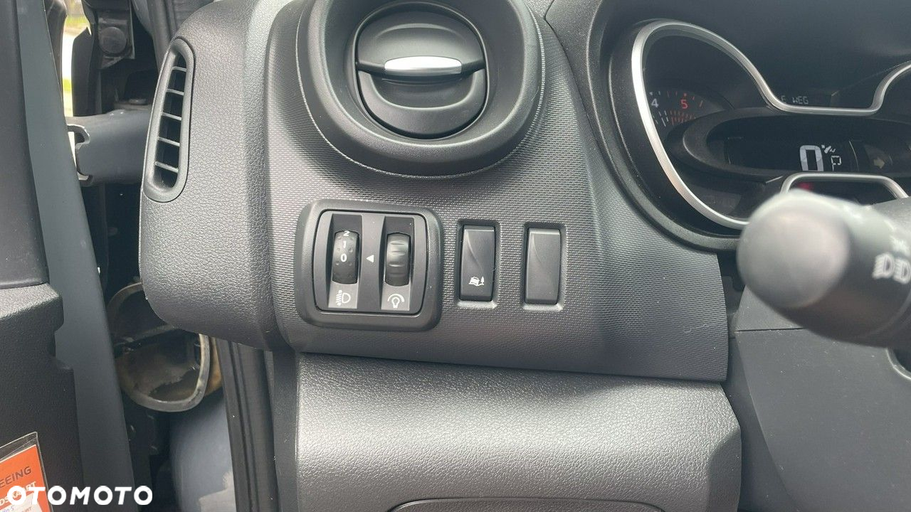 Renault Trafic ENERGY dCi 145 EDC Combi Life - 12