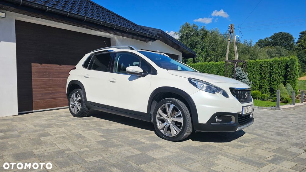 Peugeot 2008 1.2 Pure Tech GPF Allure S&S - 2