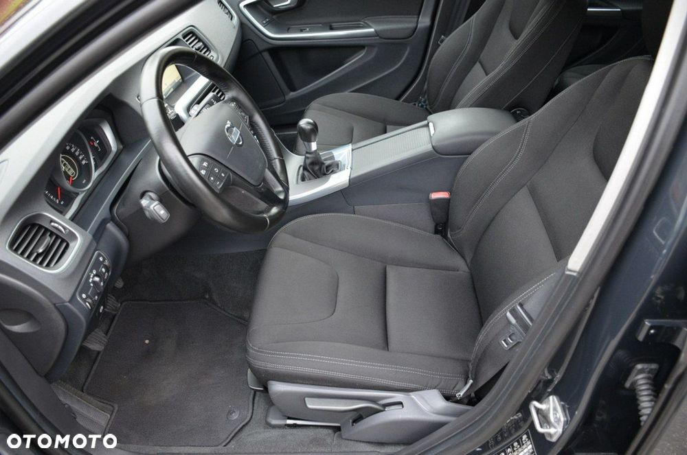 Volvo V60 - 16