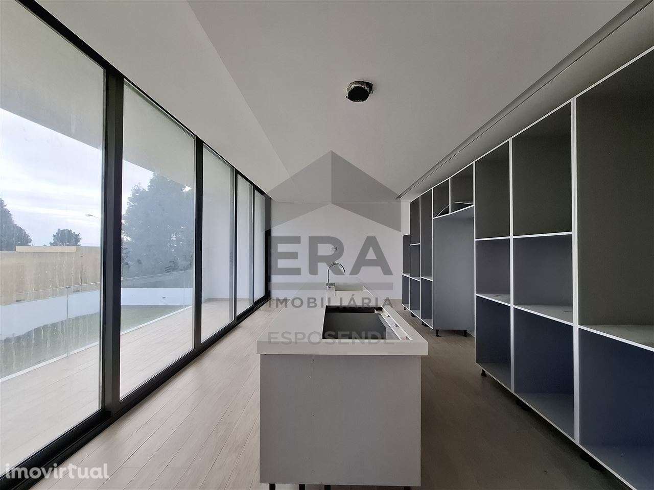 Moradia isolada nas Marinhas - Grande imagem: 3/32