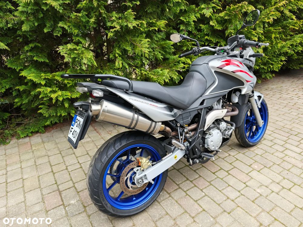 Aprilia Pegaso - 3