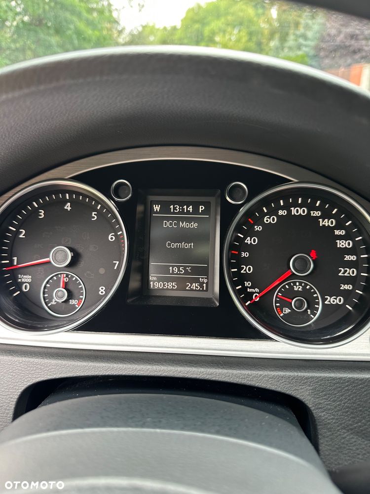 Volkswagen Passat 2.0 TSI Highline DSG - 22
