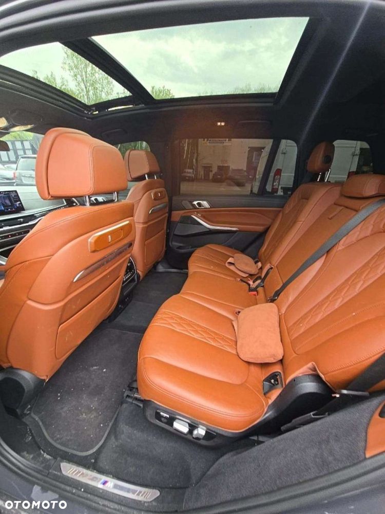 BMW X7 - 9