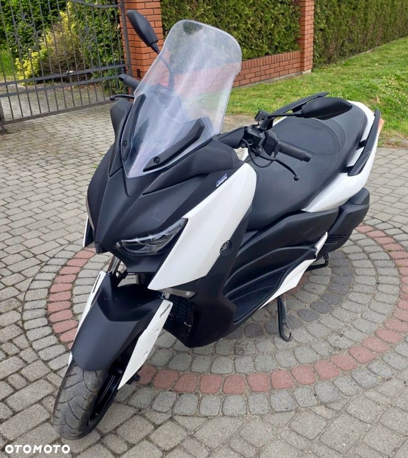 Yamaha X-max - 1