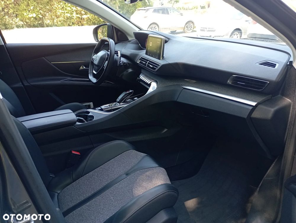 Peugeot 5008 1.6 PureTech Allure S&S EAT8 - 9