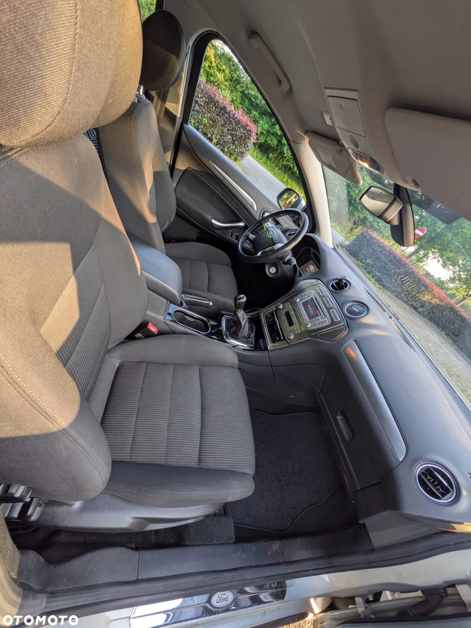 Ford Mondeo 2.0 Ghia - 11
