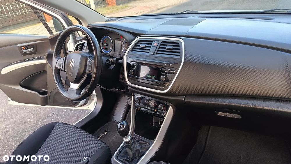 Suzuki SX4 S-Cross - 23