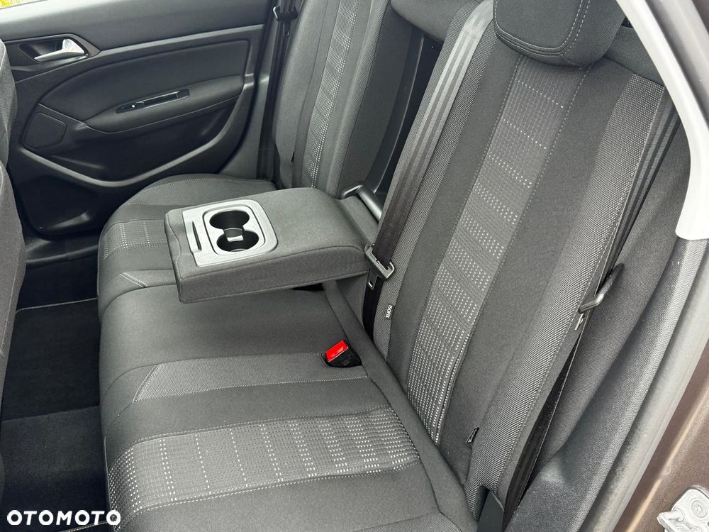 Peugeot 308 BlueHDi 150 Stop & Start Niveau 2 Business-Line - 28