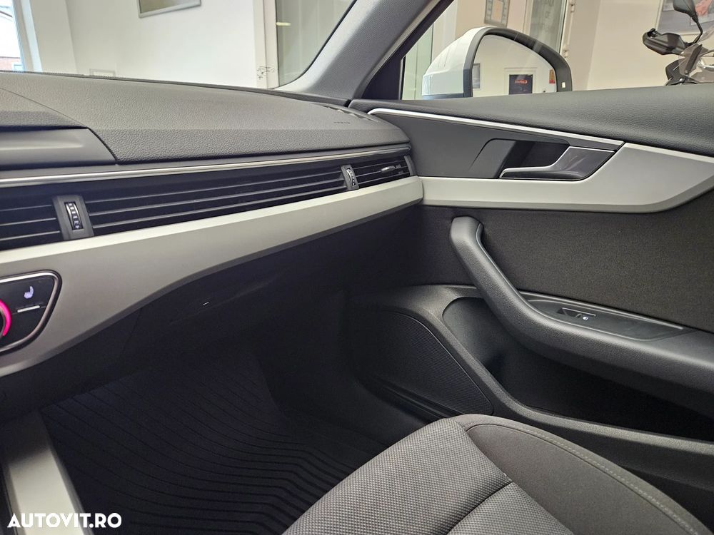 Audi A4 35 TFSI S tronic MHEV Advanced - 24