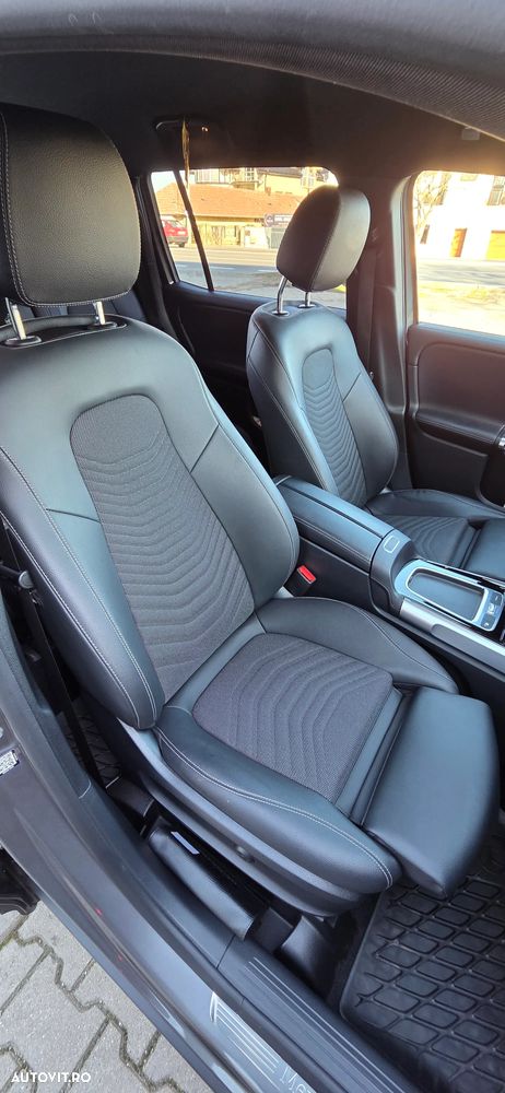 Mercedes-Benz GLB - 16