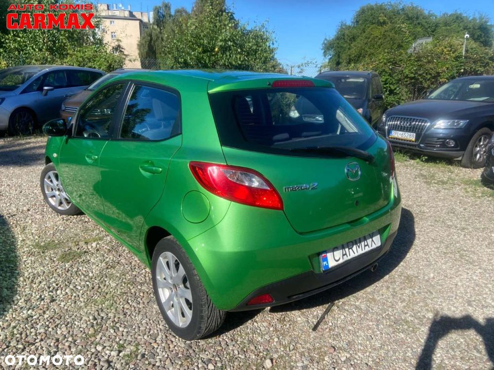 Mazda 2 - 6