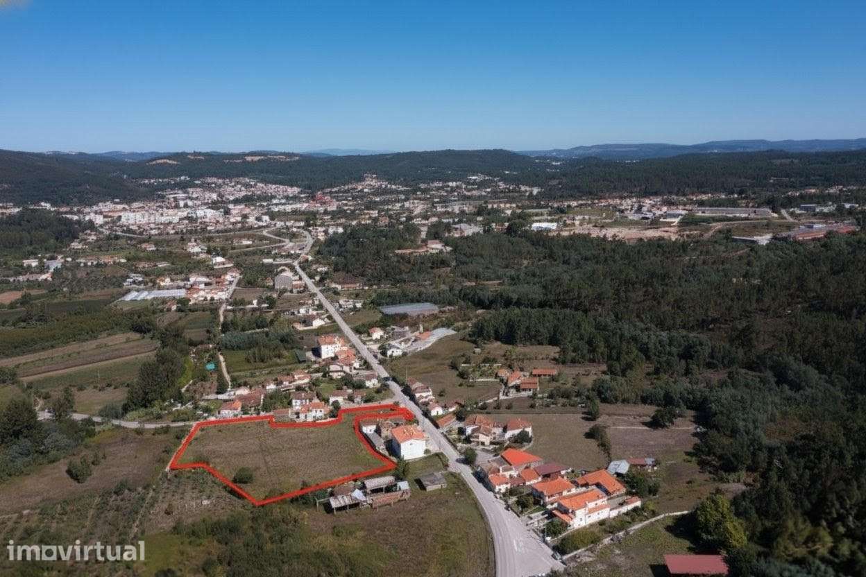 Terreno Urbanizável: Crie a Casa dos Seus Sonhos em Ambiente Tranquilo - Grande imagem: 2/8