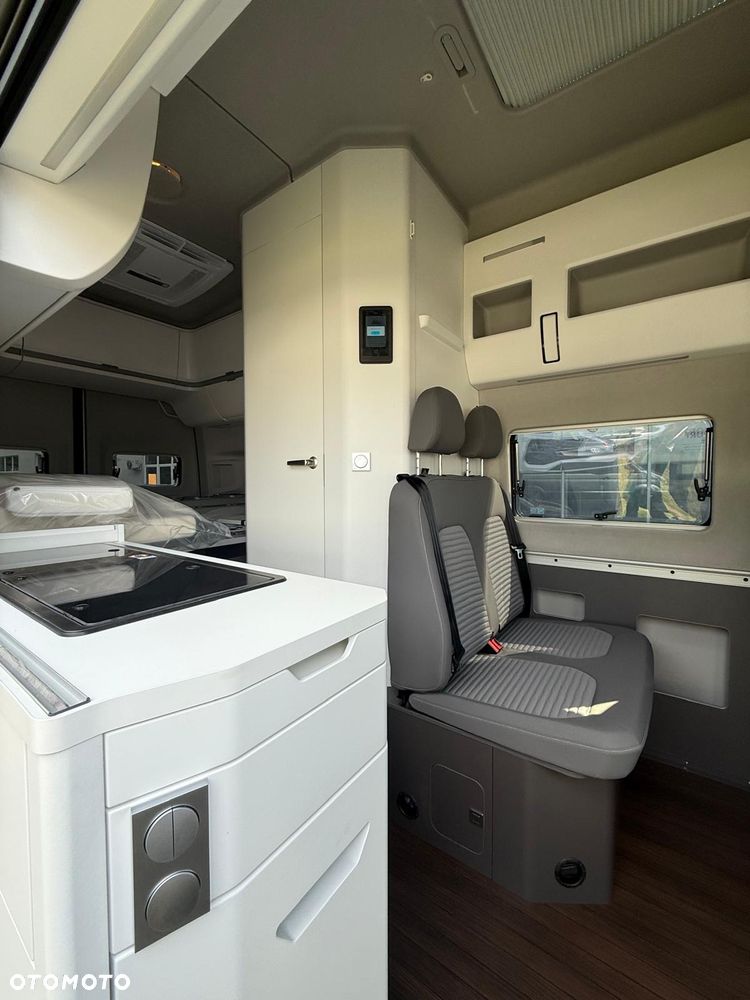 Volkswagen California - 14
