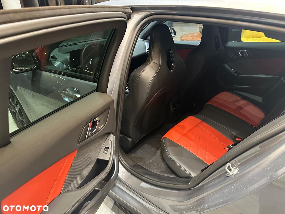 BMW Seria 1 - 22