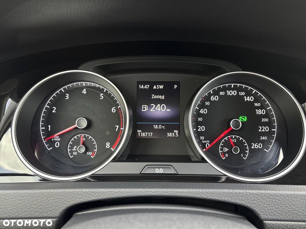 Volkswagen Golf - 14