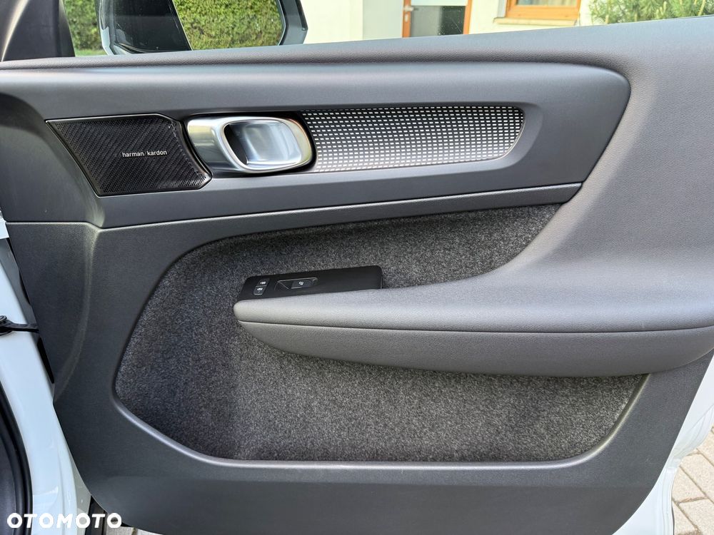 Volvo XC 40 - 28