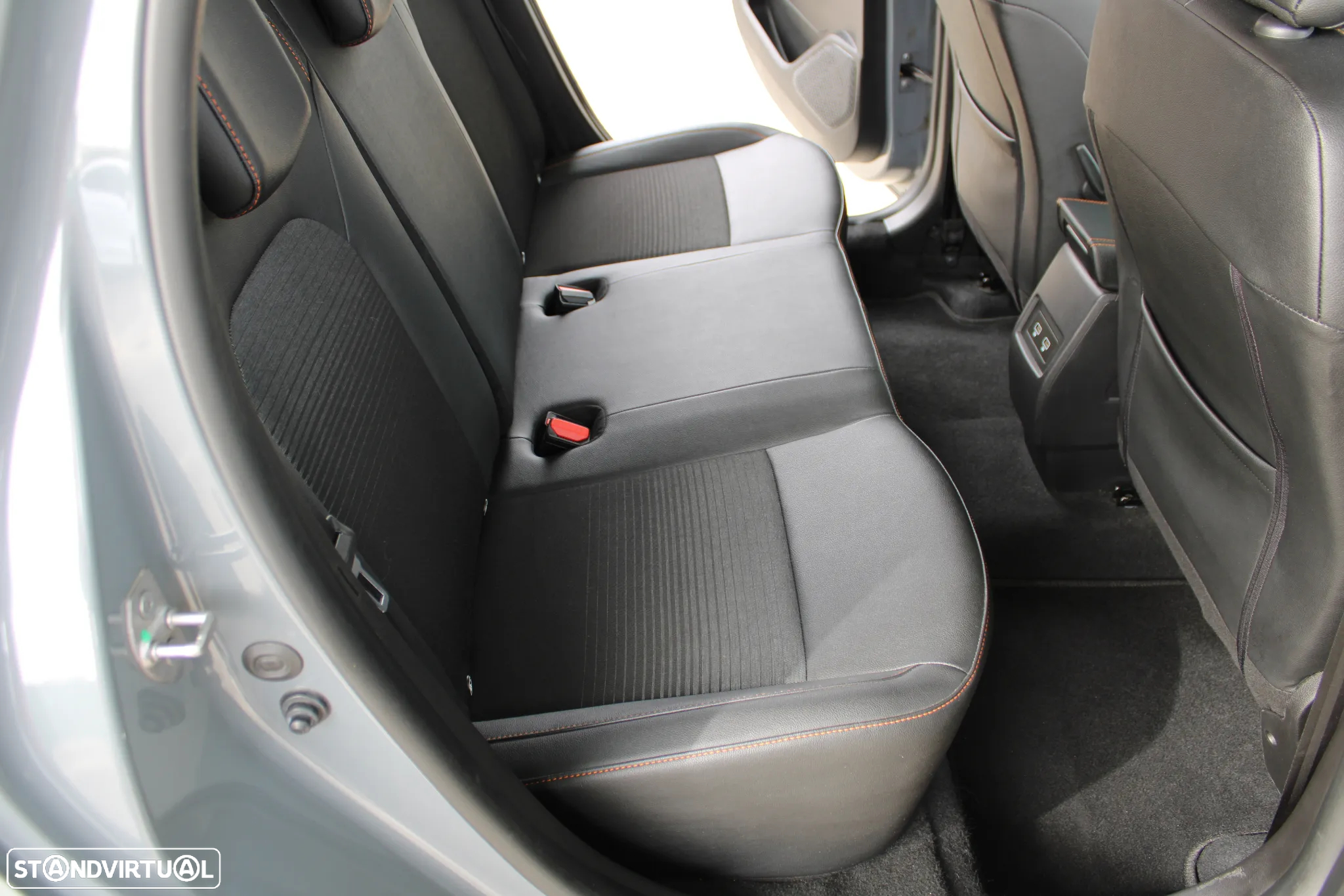 Dacia Duster 1.0 TCe Prestige - 42