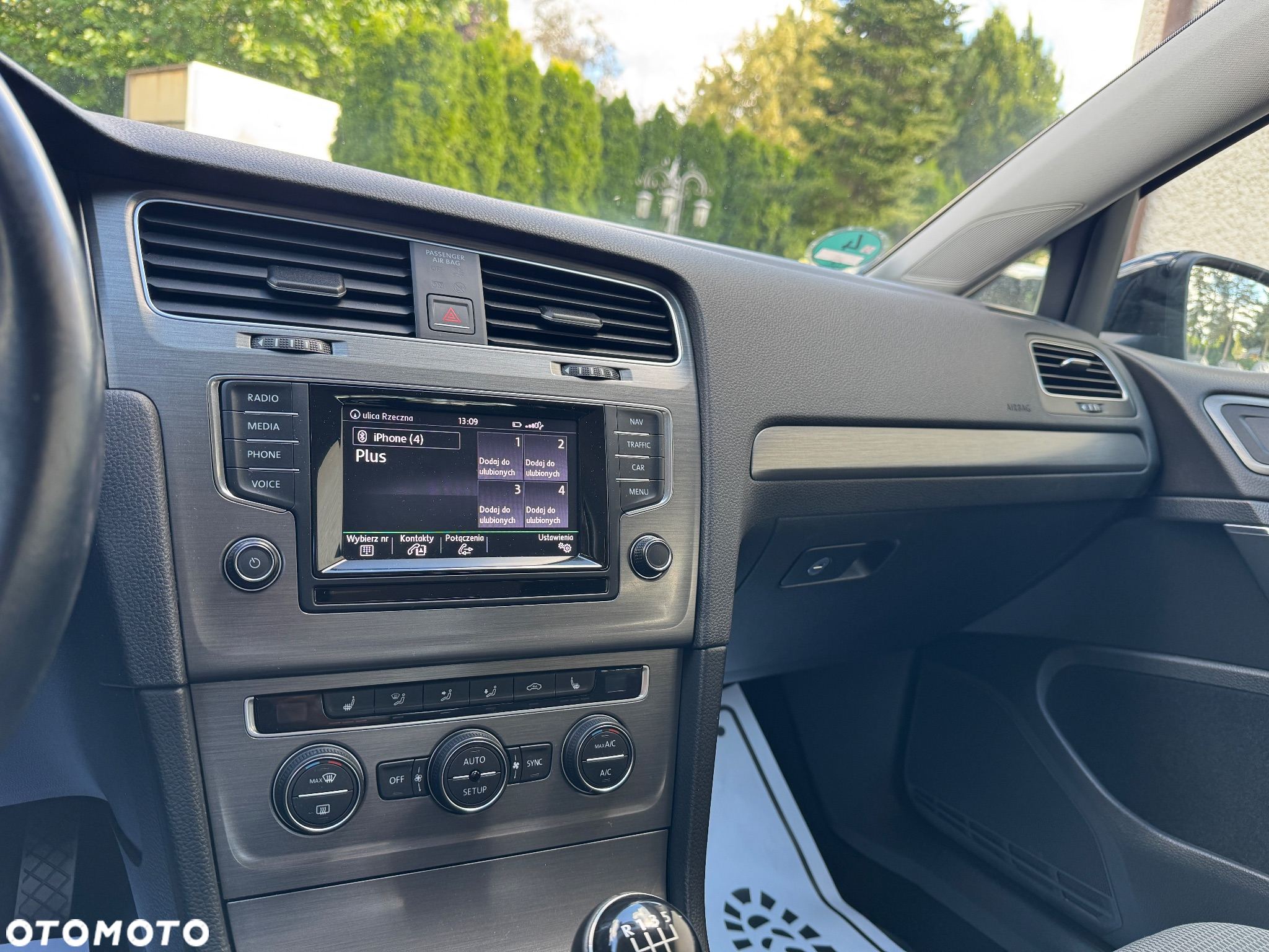 Volkswagen Golf 1.6 TDI BlueMotion Comfortline - 12