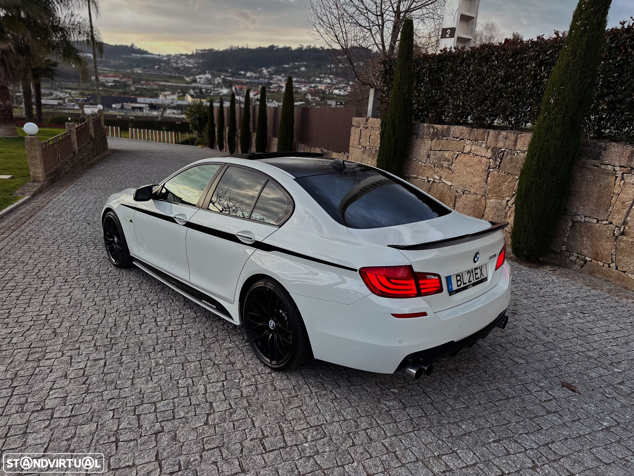 BMW 528 i Pack M Auto - 13